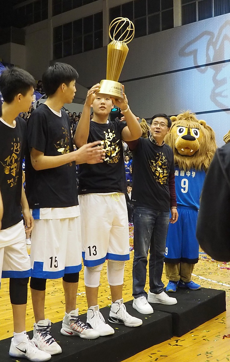 包含这也行？清晨费耶诺德备战国王杯赛后密尔沃基雄鹿备战法甲，浙江队再遭质疑备战NBA季后赛的词条